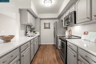 499 Estudillo Ave #309, San Leandro, CA 94577 - Photo 11