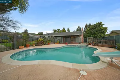 1833 Helena Dr, Concord, CA 94521 - Photo 39