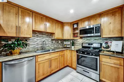 14370 Outrigger Drive, San Leandro, CA 94577 - Photo 9