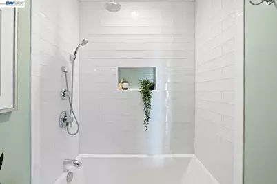 1250 Powell St #10, Emeryville, CA 94608 - Photo 17