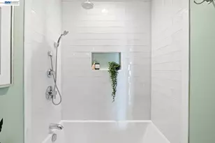 1250 Powell St, Emeryville, CA 94608 - Photo 17