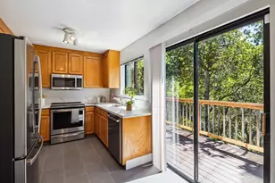 5899 Westover Dr, Oakland, CA 94611 - Photo 7