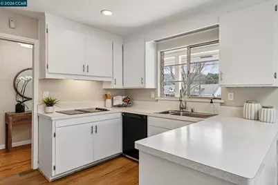 1103 Larch Avenue, Moraga, CA 94556 - Photo 11