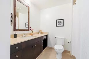 585 9th St, Oakland, CA 94607 - Photo 17