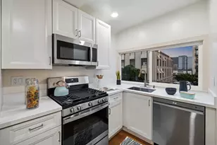 2834 Summit St, Oakland, CA 94609 - Photo 13