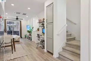 2870 Derbyline Ln, Alameda, CA 94501 - Photo 11