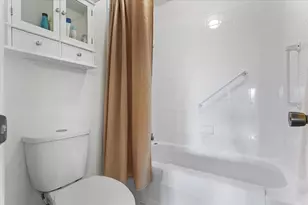 19100 Crest Ave, Castro Valley, CA 94546 - Photo 19