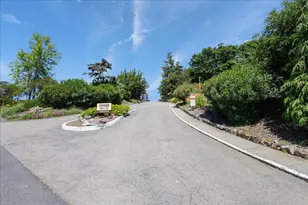 19100 Crest Ave, Castro Valley, CA 94546 - Photo 33