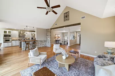 24785 Fairview Ave, Hayward, CA 94542 - Photo 5