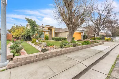 14061 Jasper St, Lathrop, CA 95330 - Photo 3