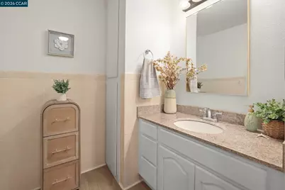 322 Hanover Ave #107, Oakland, CA 94606 - Photo 13