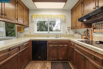 61 Banbridge Pl, Pleasant Hill, CA 94523 - Photo 11