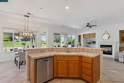 595 Pomona Dr, Brentwood, CA 94513 - Photo 13