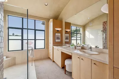 150 Vicente Rd, Berkeley, CA 94705 - Photo 31