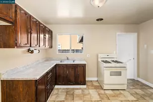 18567 Hunter Ave, San Lorenzo, CA 94541 - Photo 11