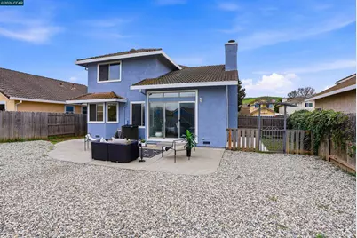 1132 Courtland Ct, Fairfield, CA 94534 - Photo 35