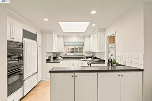 3305 Arcadian Dr, Castro Valley, CA 94546 - Photo 11