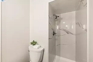 3305 Arcadian Dr, Castro Valley, CA 94546 - Photo 25