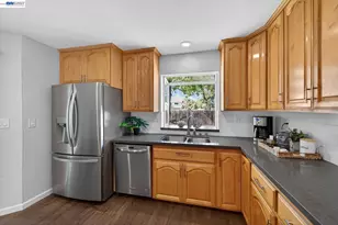 843 Jensen St, Livermore, CA 94550 - Photo 11