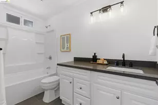 3178 Larchmont Ln, San Pablo, CA 94806 - Photo 37