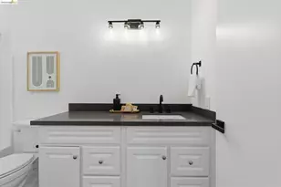 3178 Larchmont Ln, San Pablo, CA 94806 - Photo 37