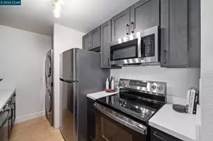 1430 Bel Air Dr, Concord, CA 94521 - Photo 13