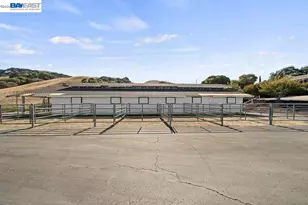 5280 Sheridan Rd, Sunol, CA 94586 - Photo 7