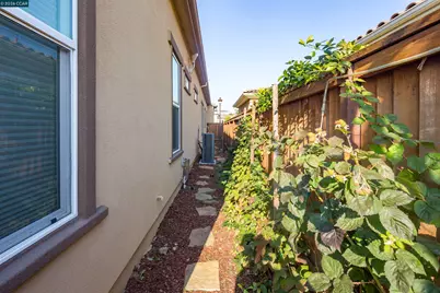 2090 Rioja Way, Brentwood, CA 94513 - Photo 39