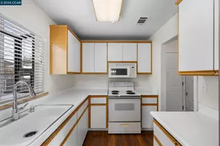 2590 Oak Rd, Walnut Creek, CA 94597 - Photo 3