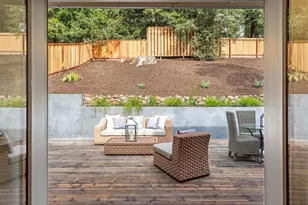 1100 Glencourt Dr, Oakland, CA 94611 - Photo 21