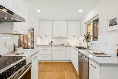 1100 Glencourt Dr, Oakland, CA 94611 - Photo 19