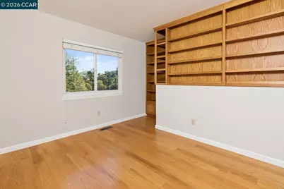 1087 Hillside Dr, Martinez, CA 94553 - Photo 21