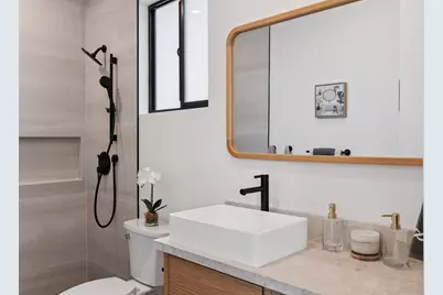 975 55 St, Oakland, CA 94608 - Photo 33