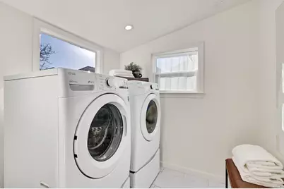 735 Apgar St, Oakland, CA 94609 - Photo 15