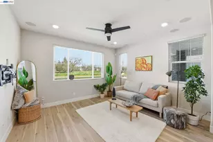 2965 Hazel Gaze St, Sacramento, CA 95833 - Photo 5