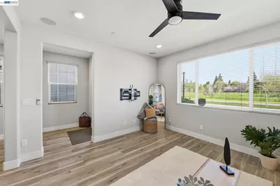 2965 Hazel Gaze St, Sacramento, CA 95833 - Photo 15