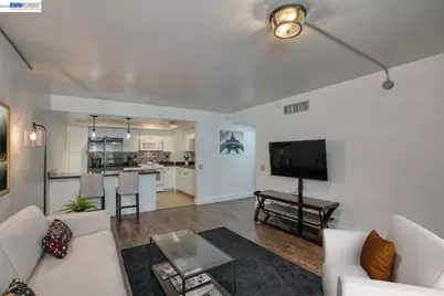 500 N St #205, Sacramento, CA 95814 - Photo 7