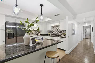 500 N St #205, Sacramento, CA 95814 - Photo 5