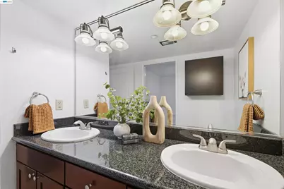 500 N St #205, Sacramento, CA 95814 - Photo 19