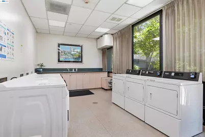 500 N St #205, Sacramento, CA 95814 - Photo 33