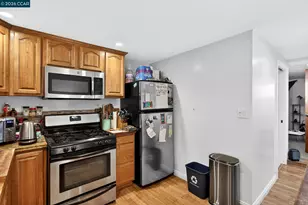 7333 Sunkist Dr, Oakland, CA 94605 - Photo 45