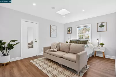 7333 Sunkist Dr, Oakland, CA 94605 - Photo 25