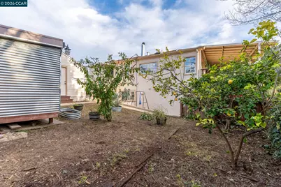 7333 Sunkist Dr, Oakland, CA 94605 - Photo 57