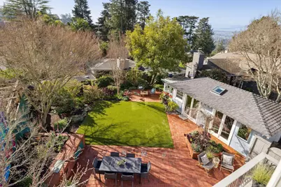 6254 Girvin Drive, Oakland, CA 94611 - Photo 17