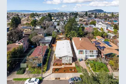 1360 Acton St, Berkeley, CA 94706 - Photo 43
