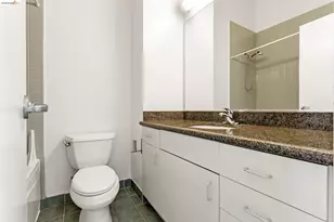 1007 41st St, Oakland, CA 94608 - Photo 35