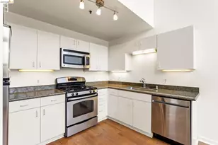 1007 41st St, Oakland, CA 94608 - Photo 13