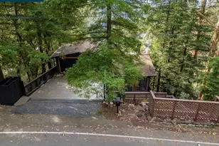 7875 Skyline Blvd, Oakland, CA 94611 - Photo 51