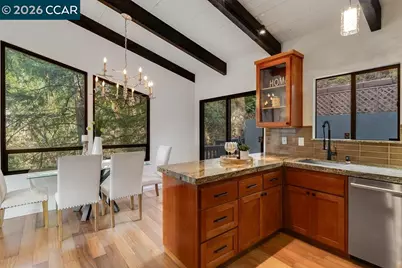 7875 Skyline Blvd, Oakland, CA 94611 - Photo 7