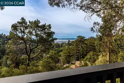 7875 Skyline Blvd, Oakland, CA 94611 - Photo 39